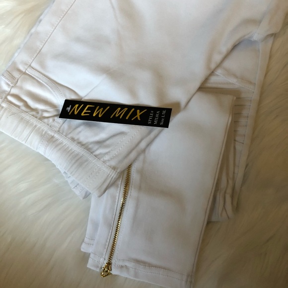 White Stretch Pants 🎊HOST PICK🎊 - Picture 3 of 3